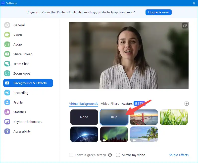 blur background in Zoom meeting